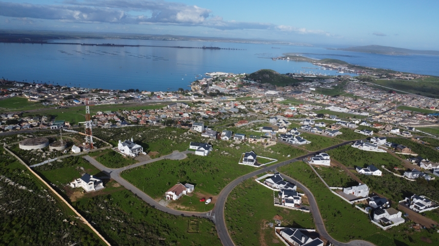 4 Bedroom Property for Sale in Hoogland Western Cape